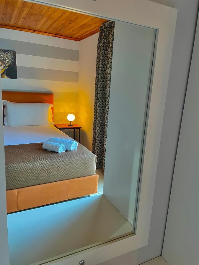 Crown Deluxe Apartments Sarandë 外观 照片