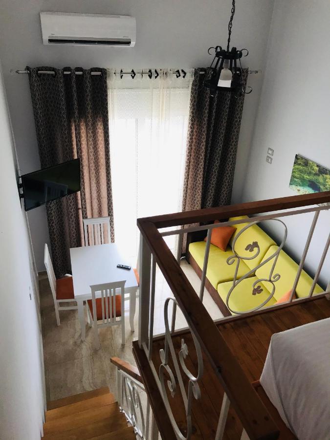 Crown Deluxe Apartments Sarandë 外观 照片