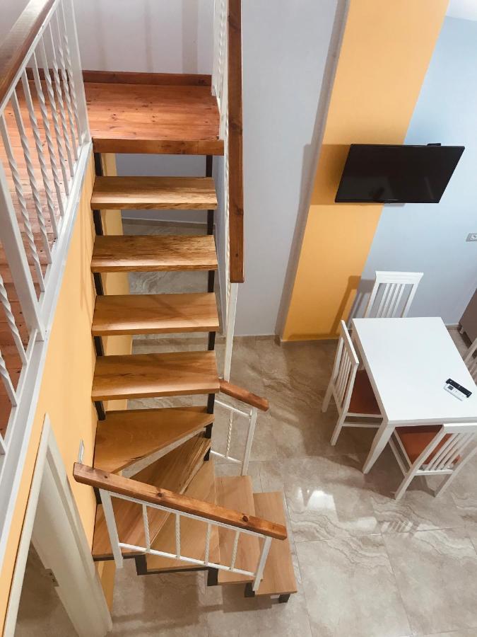 Crown Deluxe Apartments Sarandë 外观 照片