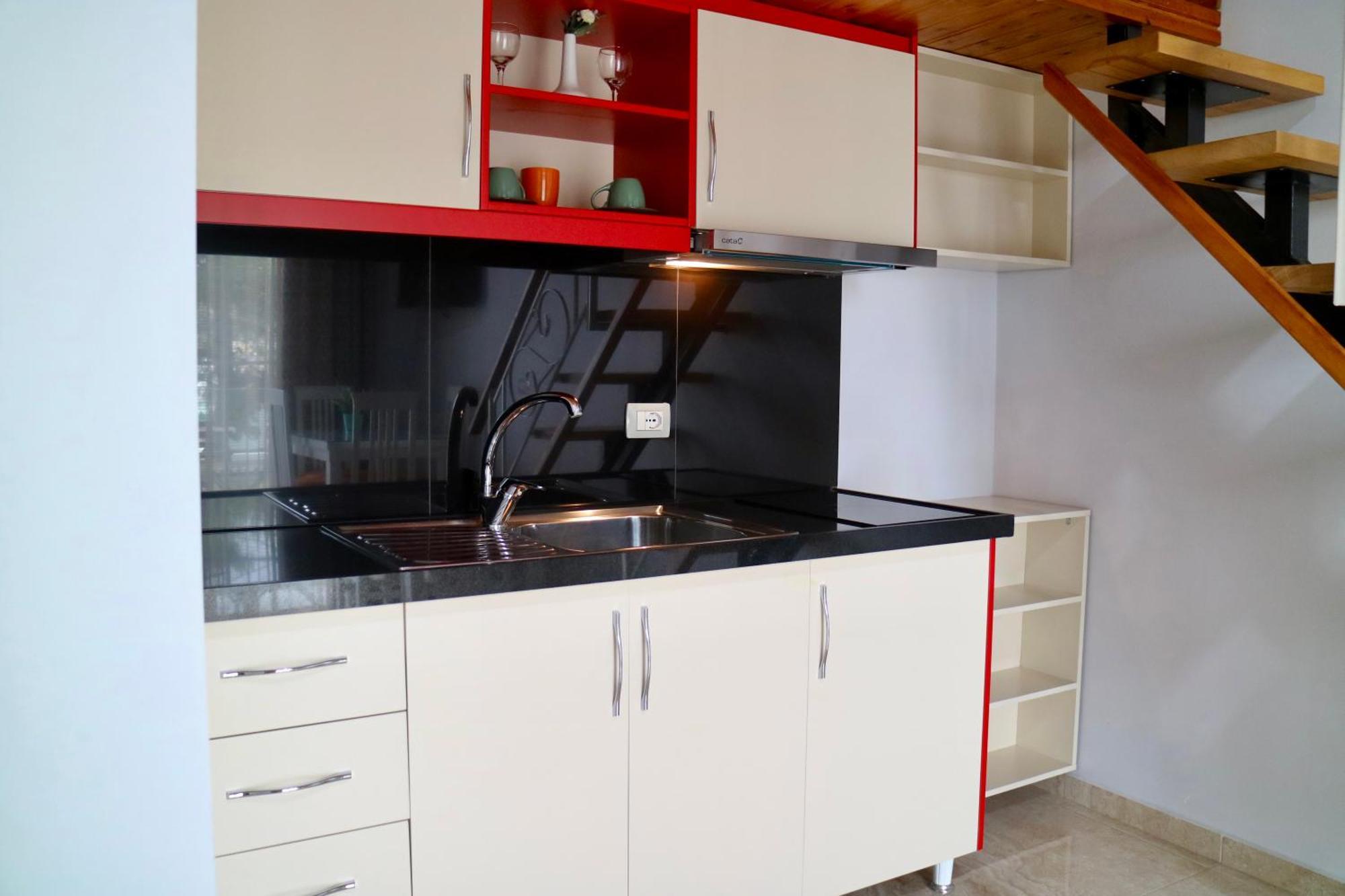 Crown Deluxe Apartments Sarandë 外观 照片