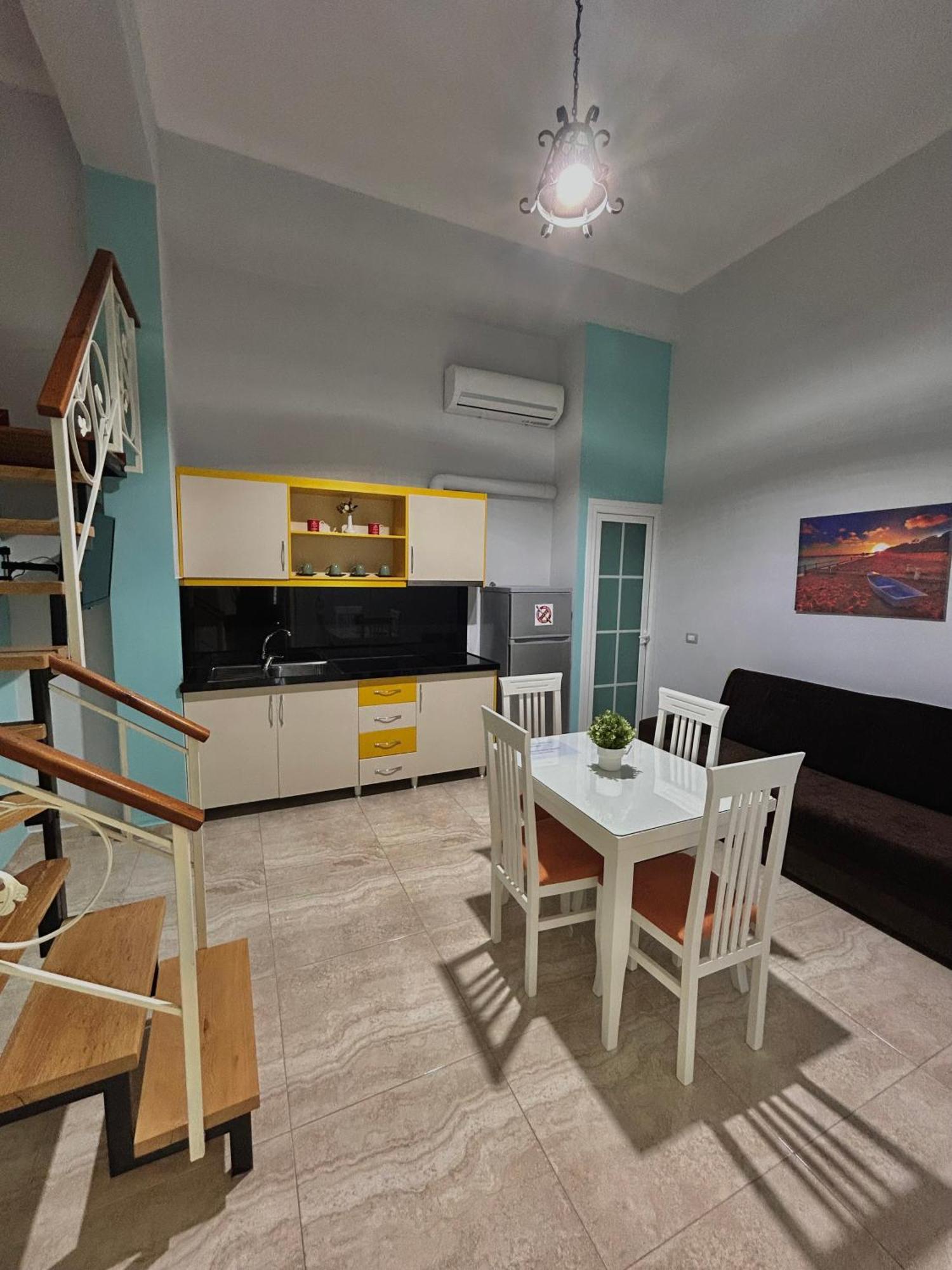 Crown Deluxe Apartments Sarandë 外观 照片