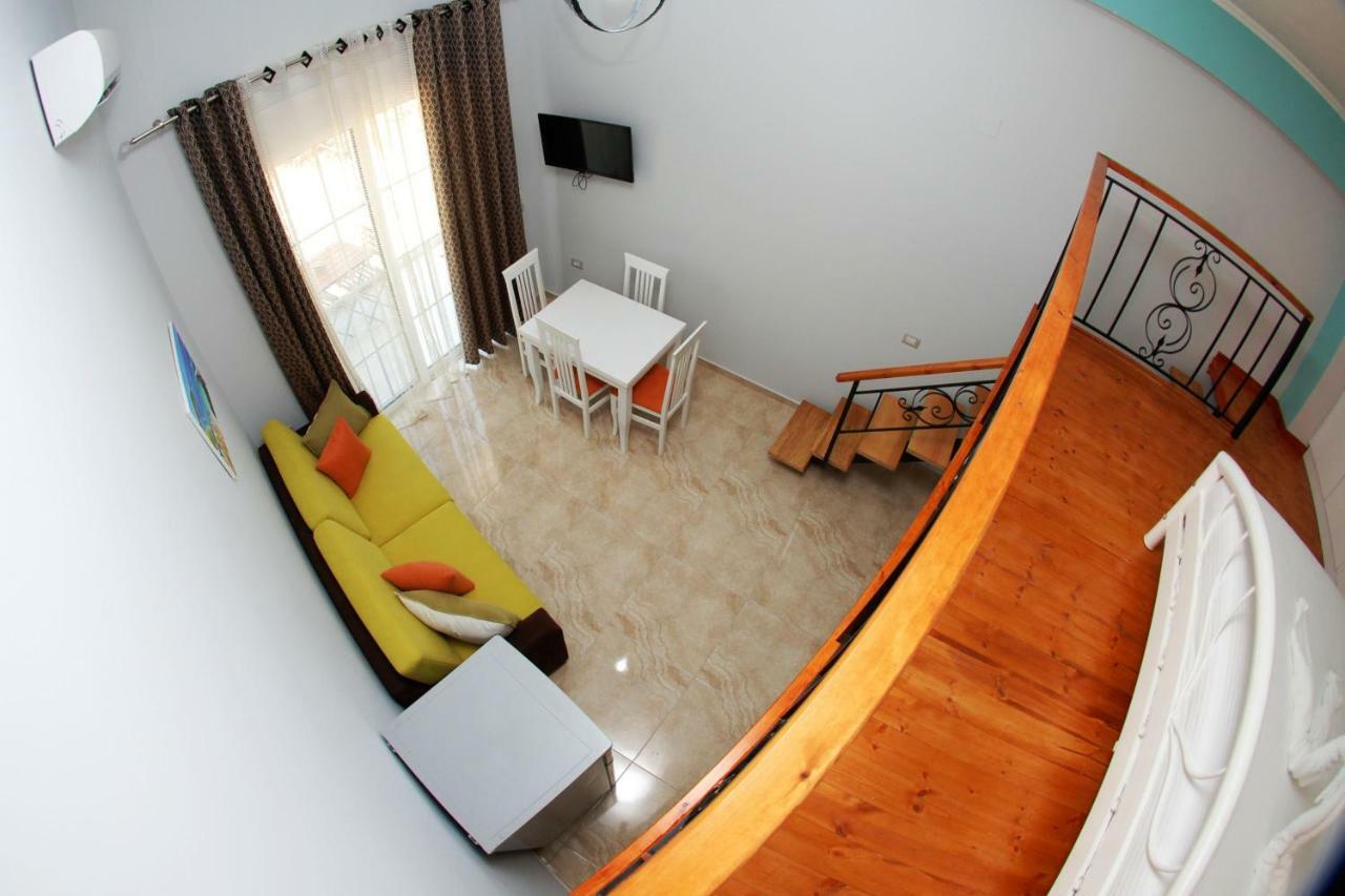 Crown Deluxe Apartments Sarandë 外观 照片